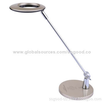 2014 New Design LED Desk Lamp with 100-240V AC Voltage